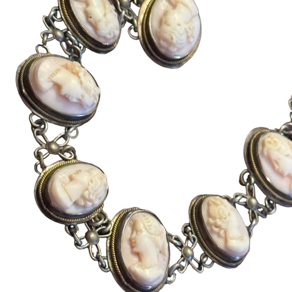 Antique art deco Carved cameo 800 silver shell link bracelet - Picture 2 of 7